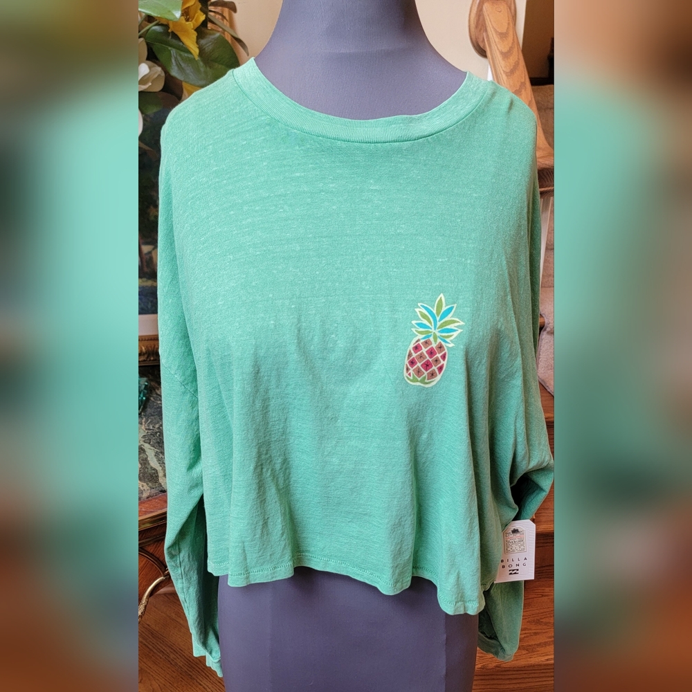 $79 NWT BILLABONG LONG SLEEVE CROPPED GRAPHIC T SHIRT PINEAPPLE SUN SZ L